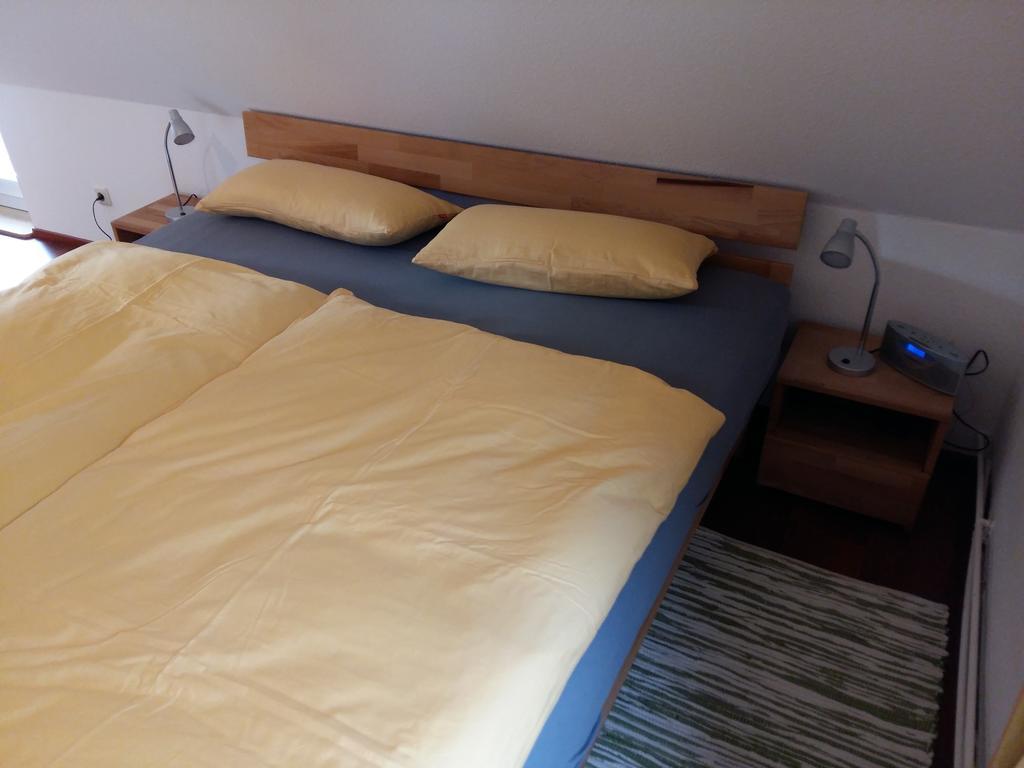 Ferienwohnung Am Schwanensee プレーン エクステリア 写真