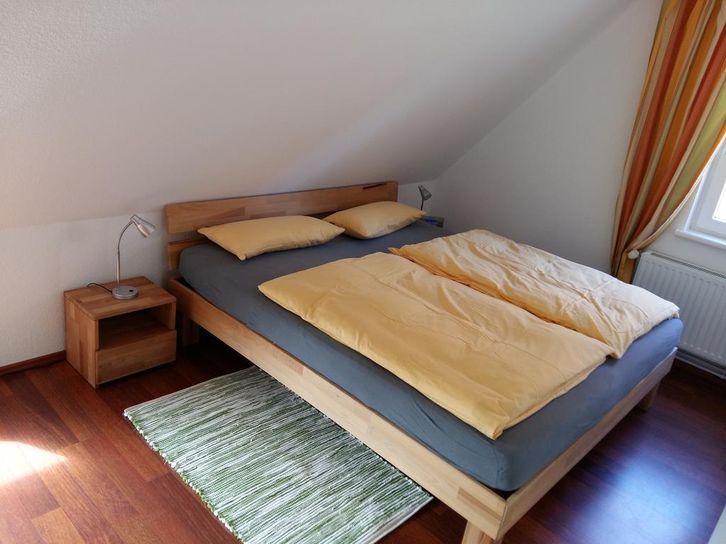 Ferienwohnung Am Schwanensee プレーン エクステリア 写真